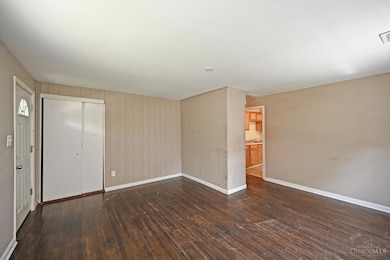 408 Roebling Rd, Cincinnati, OH 45204 - photo 5