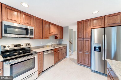 6008 Windward Dr, Burke, VA 22015 - photo 5