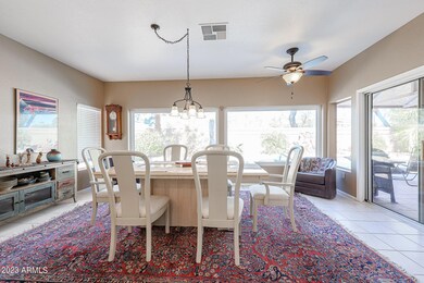 AZ/Dining Area Off Of Kitchen