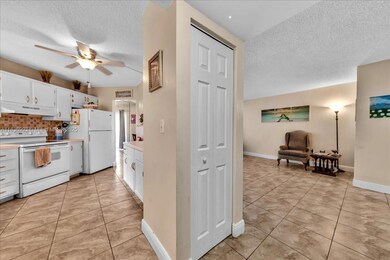 Plantation Club Condominiums unit 300, Plantation, FL 33317 - photo 5