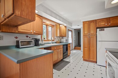 85 Dawson St, South Portland, ME 04106 - photo 5