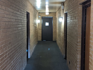 1117 E Roosevelt Rd, Wheaton, IL 60187 - photo 2