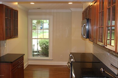 249 Weaver St unit 2F, Greenwich, CT 06831 - photo 4