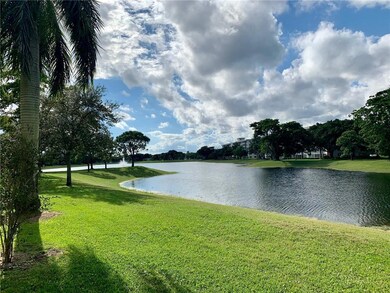 Palm-Aire unit 103, Pompano Beach, FL 33069 - photo 2