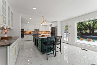 1449 Broadmoor Ct, Baton Rouge, LA 70815 - photo 3