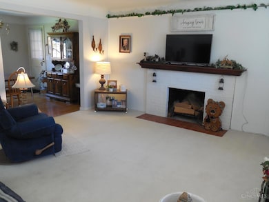 3776 Sagebrush Ln, Cincinnati, OH 45251 - photo 2