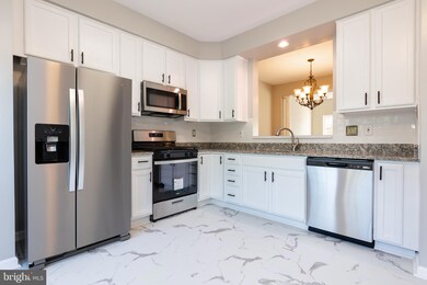 20840 Mountain Lake Terrace, Germantown, MD 20874 - photo 3