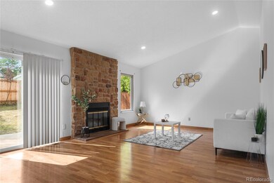 21276 E Aberdeen Dr, Centennial, CO 80015 - photo 3