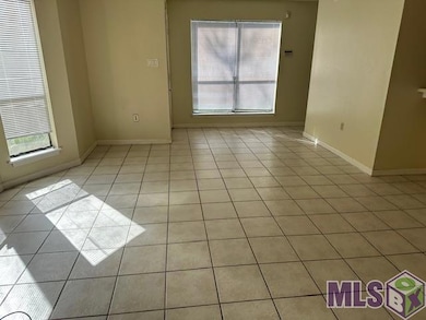 1933 S Brightside View Dr unit A, Baton Rouge, LA 70820 - photo 2