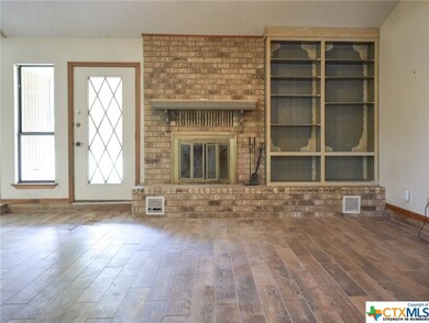 2712 Phyllis Dr, Copperas Cove, TX 76522 - photo 4