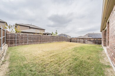 9041 Bronze Meadow Dr, Fort Worth, TX 76131 - photo 6