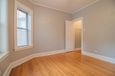 2056 W Arthur Ave unit 1W, Chicago, IL 60645 - photo 5