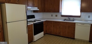 1529 Crest View Ave, Hagerstown, MD 21740 - photo 5