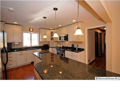 621 Lovett Rd, Colts Neck, NJ 07722 - photo 3