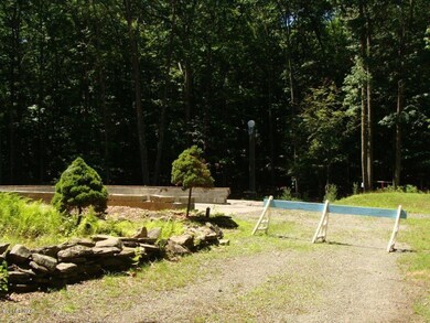 268 E Shore Dr, Hawley, PA 18428 - photo 2