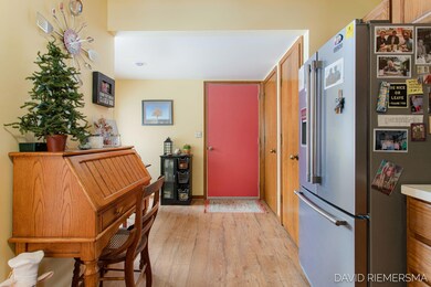 16-web-or-mls-659-appletree-dr