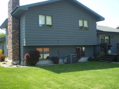 403 N True St, Griffith, IN 46319 - photo 4