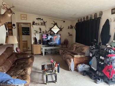 An open floor plan is here for all your treasures!
