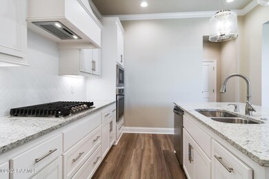 6-web-or-mls-207 Sweet Harvest Rd-4