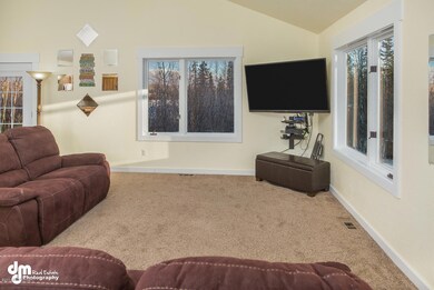 6291 W Locksley Loop Wasilla-large-006-1