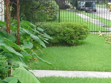 1002 Key St unit 2, Houston, TX 77009 - photo 5