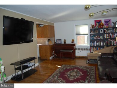 612 Emerson Ave, Reading, PA 19605 - photo 3