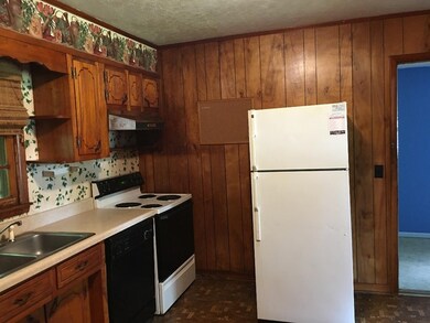 1676 Fredonia Rd, Manchester, TN 37355 - photo 4