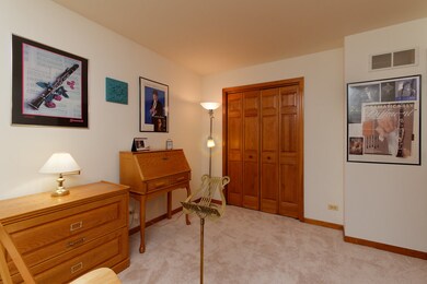 1111 Tuscany Ln, Naperville, IL 60564 - photo 4