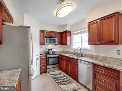 8716 Pine Meadows Dr, Odenton, MD 21113 - photo 5