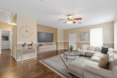 5425 Jefferson St, Pearland, TX 77584 - photo 2