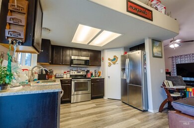 1710 S Woodland Dr, Nampa, ID 83686 - photo 5