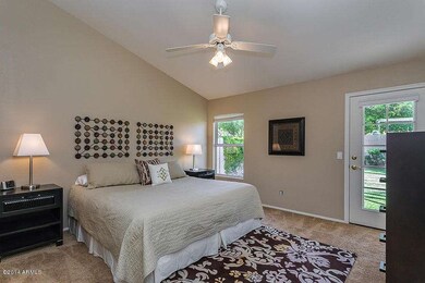 4542 E Via Dona Rd-10
