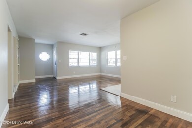 003-photo-living-room-8970193
