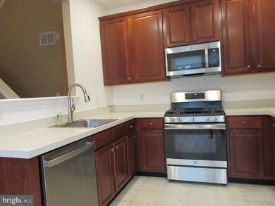 110 Chancellor Dr, Woodbury, NJ 08096 - photo 3