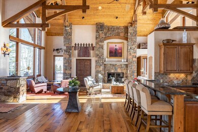 102 Singletree Ridge-043-042-Great Room-