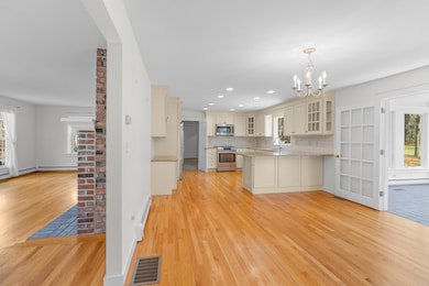 DINING & kITCHEN
