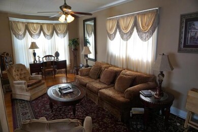 Living Rm