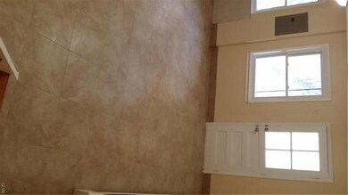 633 Dixon St, Allentown, PA 18103 - photo 3