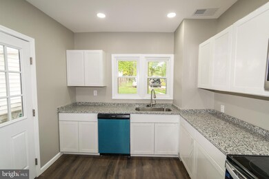 119 N Church St, Waynesboro, PA 17268 - photo 4