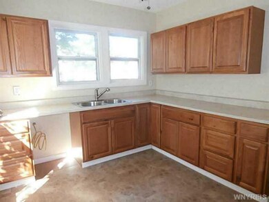 44 Woodside Ave, Buffalo, NY 14220 - photo 3