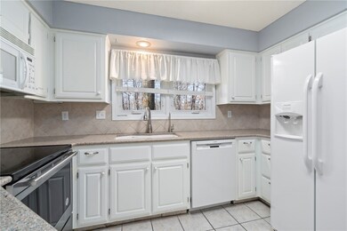 7 Cheddar Cir, Bella Vista, AR 72715 - photo 4