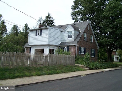 501 S 5th St, Perkasie, PA 18944 - photo 5