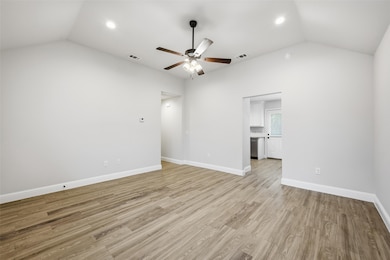 230 E Johnson St, Denison, TX 75021 - photo 3