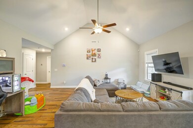 505 Preserve Cir, Manchester, TN 37355 - photo 7