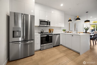 5910 Fauntleroy Way SW, Seattle, WA 98136 - photo 6