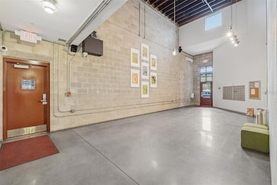 Box Factory Lofts unit 22, Tampa, FL 33605 - photo 3