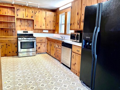 26 Mechanic St, Bucksport, ME 04416 - photo 3