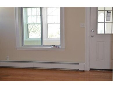 28 Greenhalge Ave, Everett, MA 02149 - photo 5