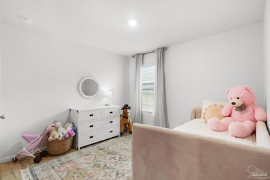 9639 Angel Oak Dr, Pensacola, FL 32526 - photo 7