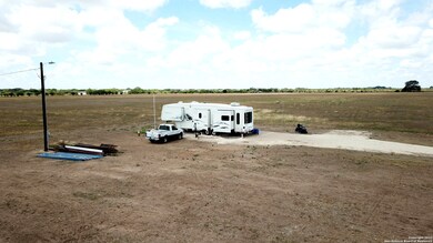 103 Cr 4401, Hondo, TX 78861 - photo 4